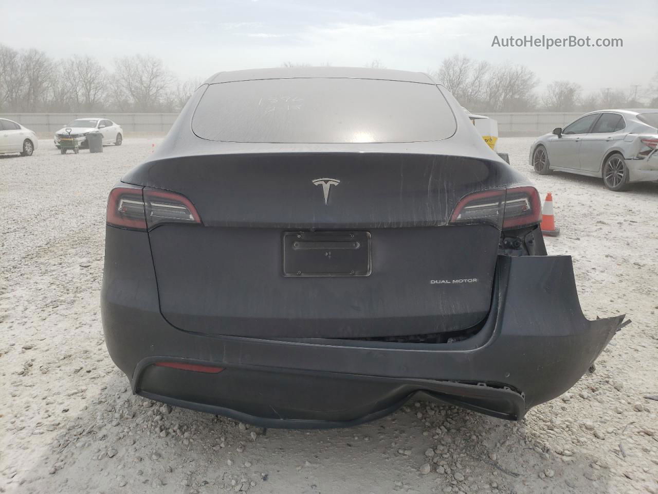 2021 Tesla Model Y  Gray vin: 5YJYGDEEXMF173669