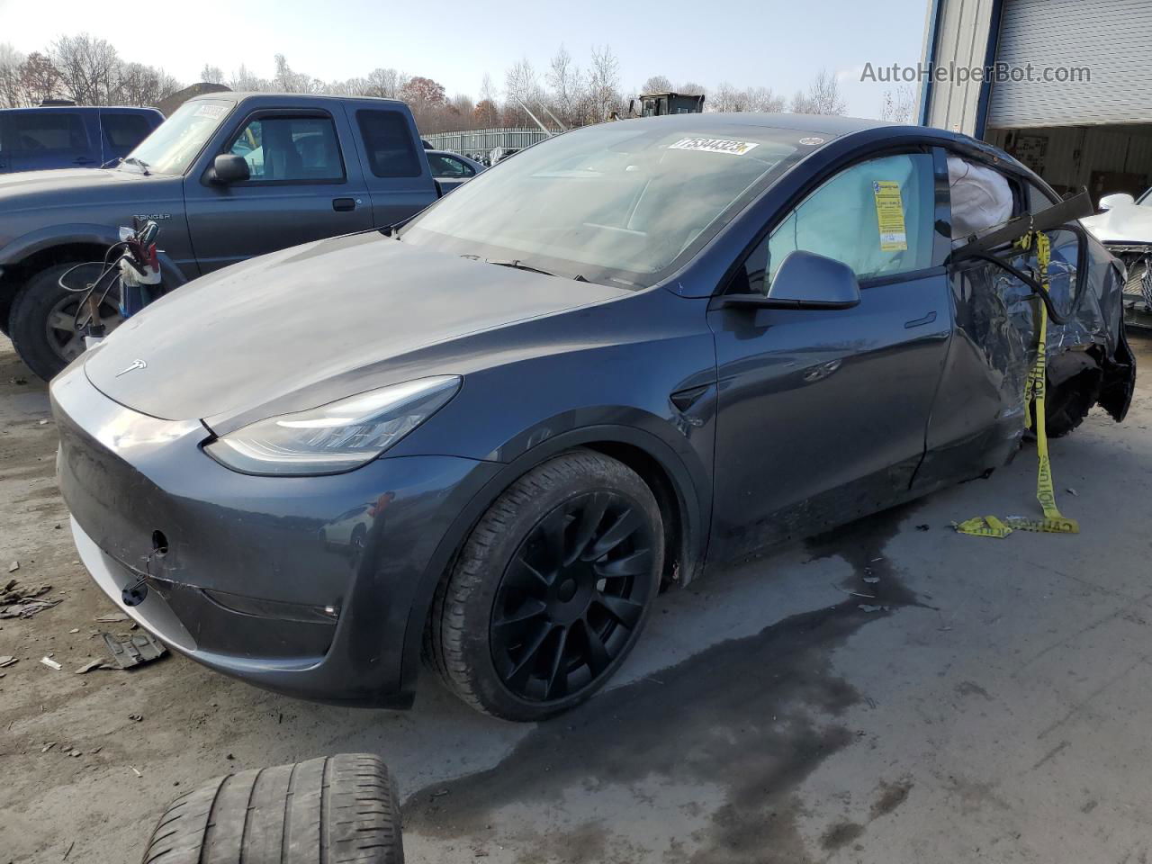 2021 Tesla Model Y  Gray vin: 5YJYGDEEXMF203687