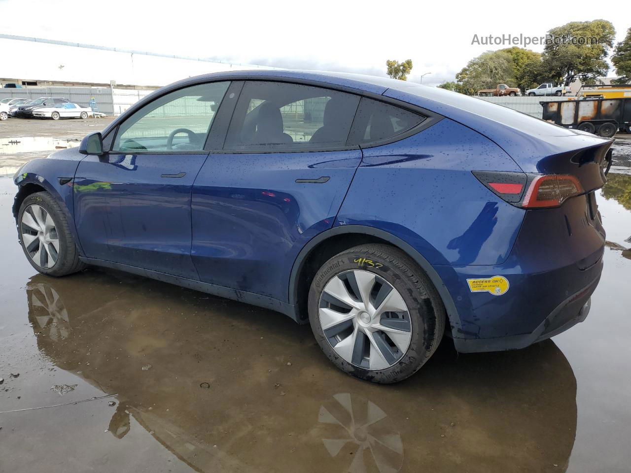 2021 Tesla Model Y  Blue vin: 5YJYGDEEXMF276381