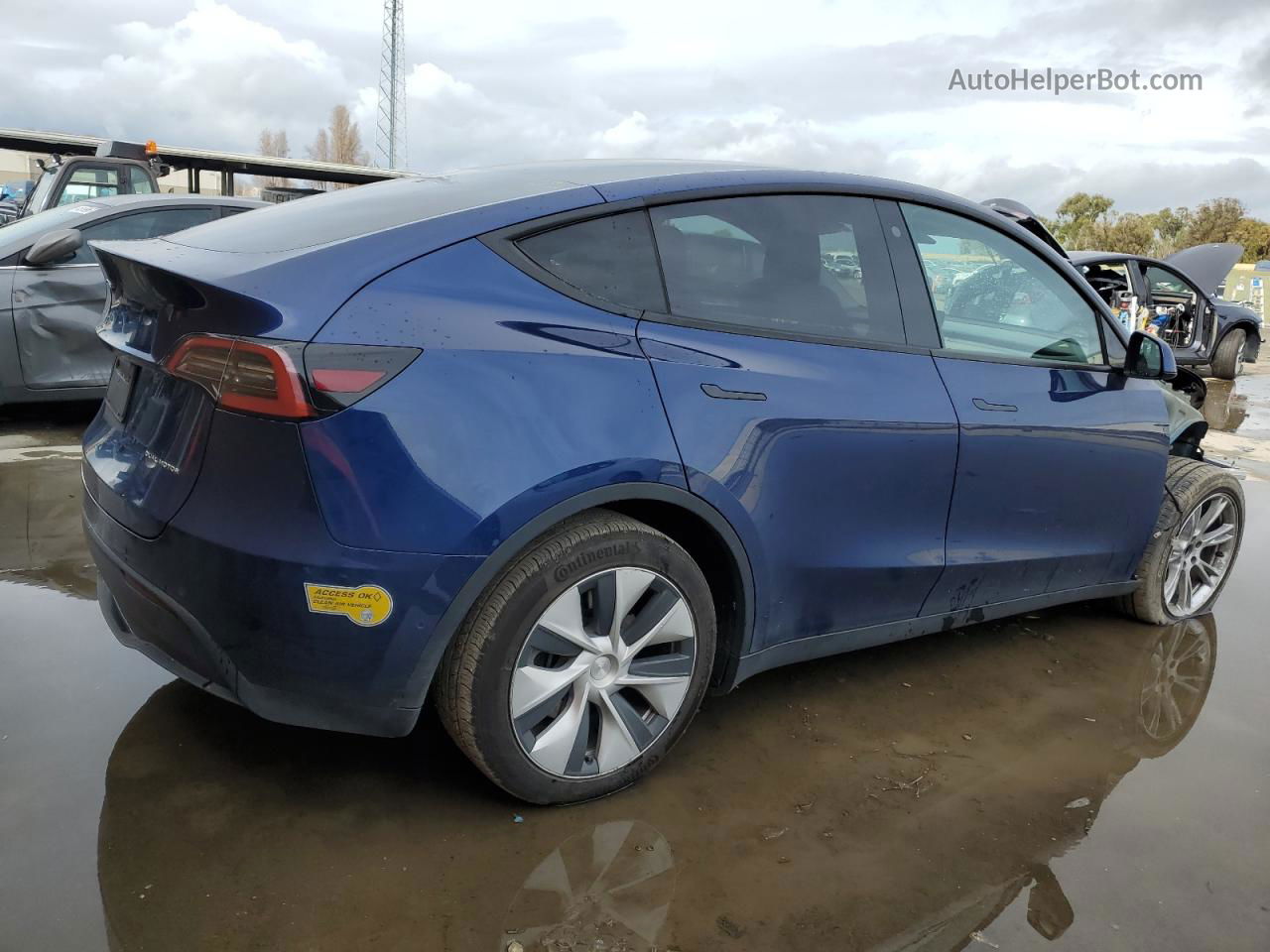 2021 Tesla Model Y  Blue vin: 5YJYGDEEXMF276381