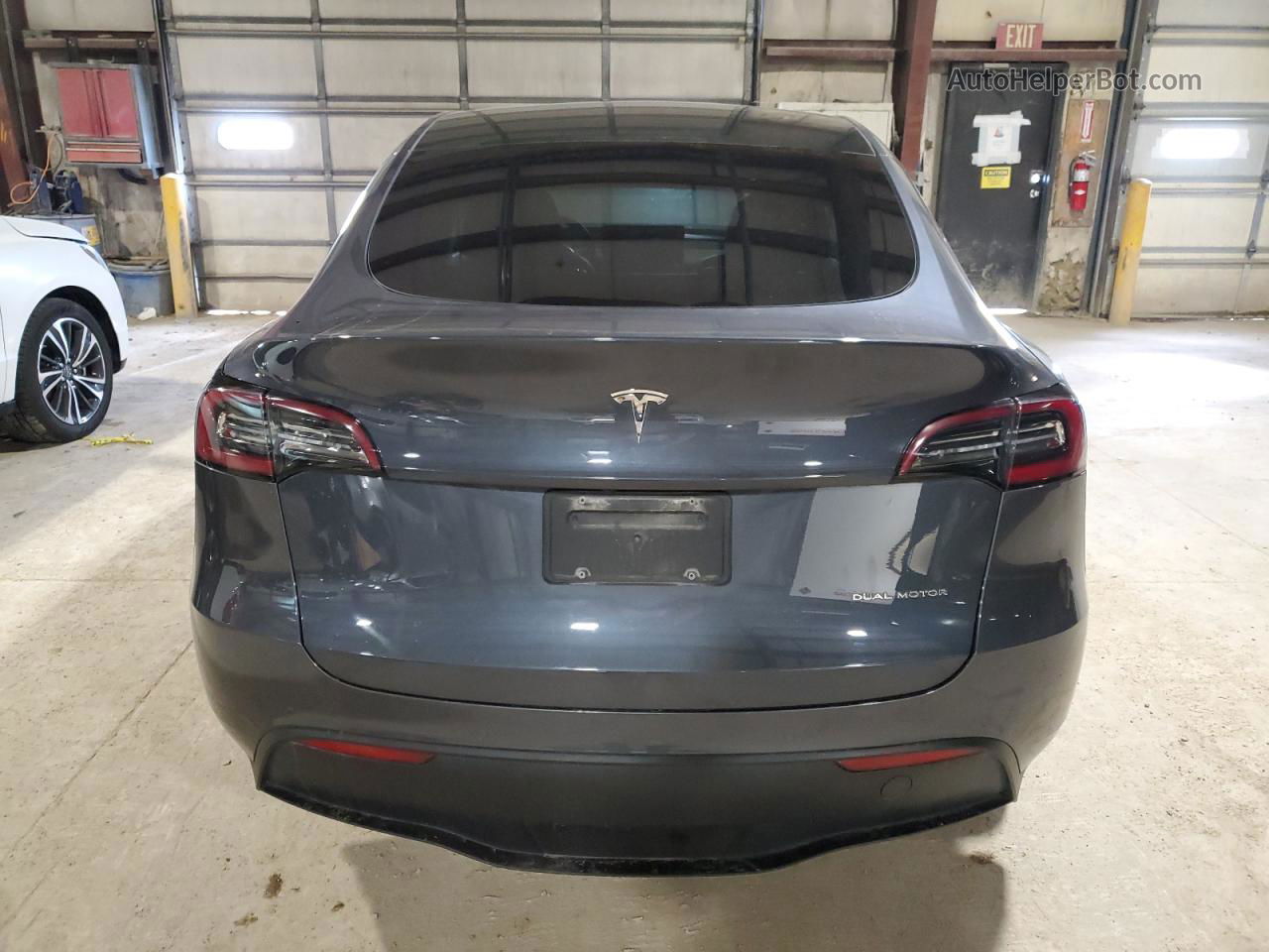 2020 Tesla Model Y  Charcoal vin: 5YJYGDEF0LF000637