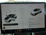 2020 Tesla Model Y  Белый vin: 5YJYGDEF0LF004204