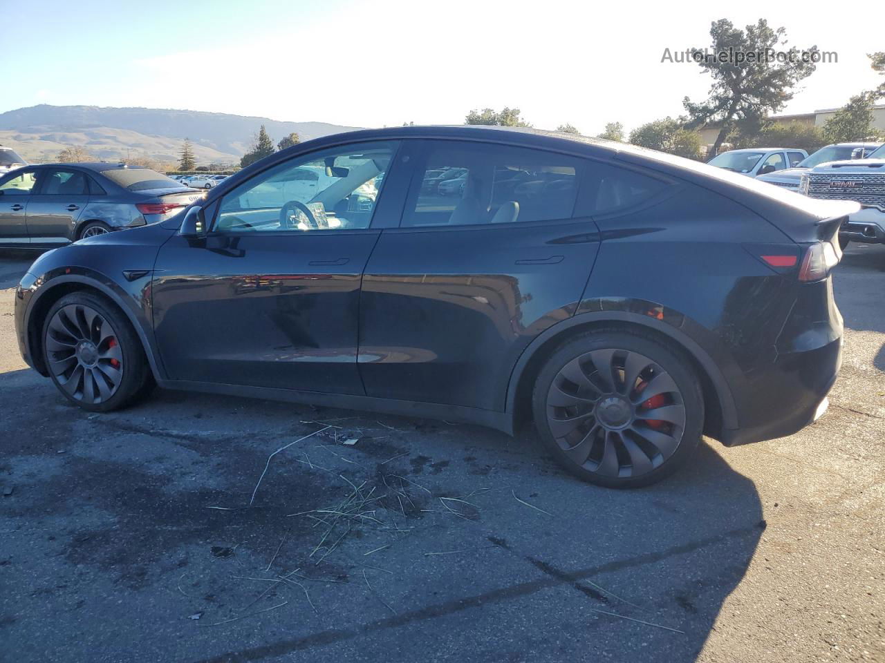 2021 Tesla Model Y  Black vin: 5YJYGDEF1MF215817