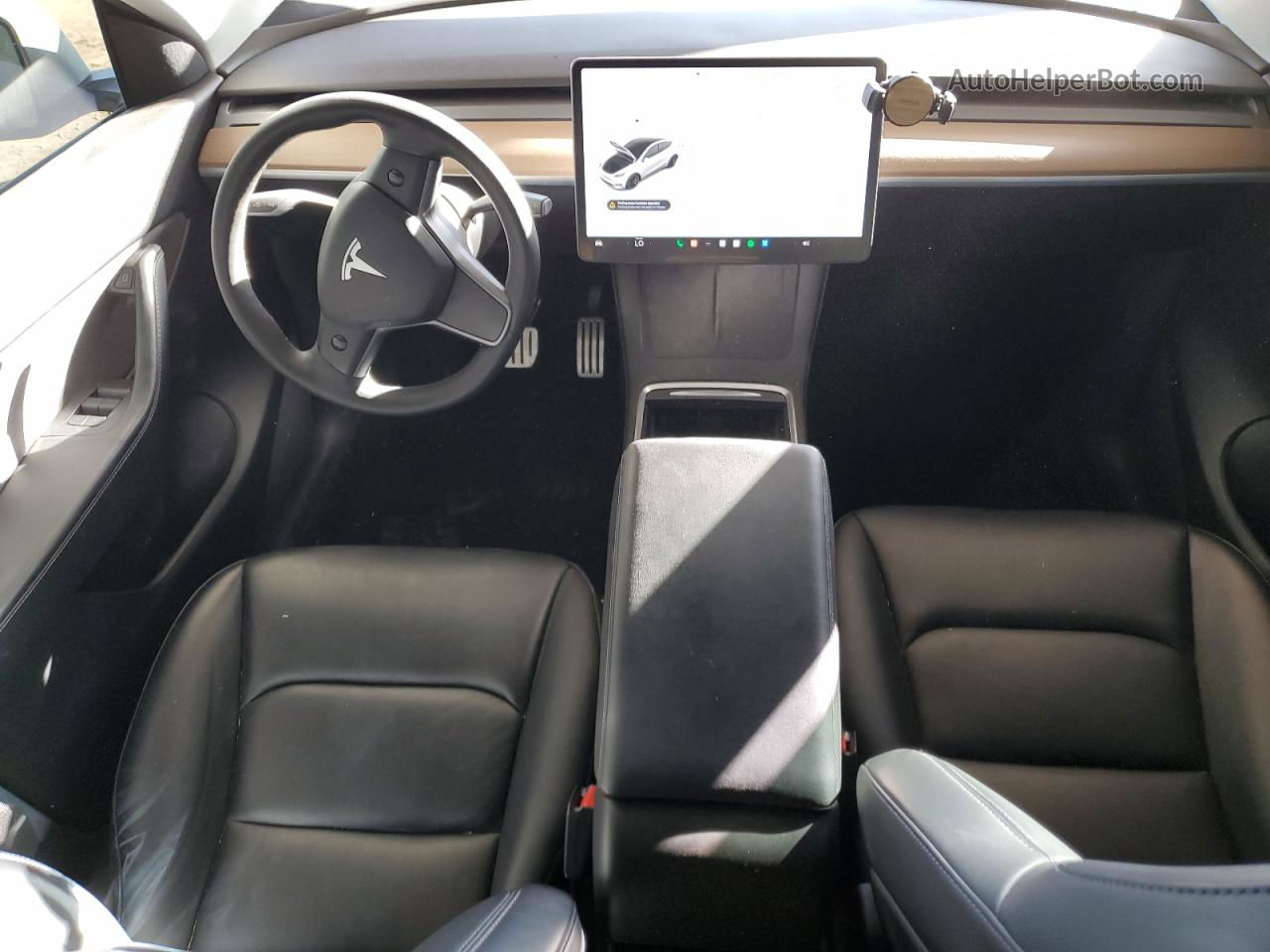 2021 Tesla Model Y  White vin: 5YJYGDEF1MF216031