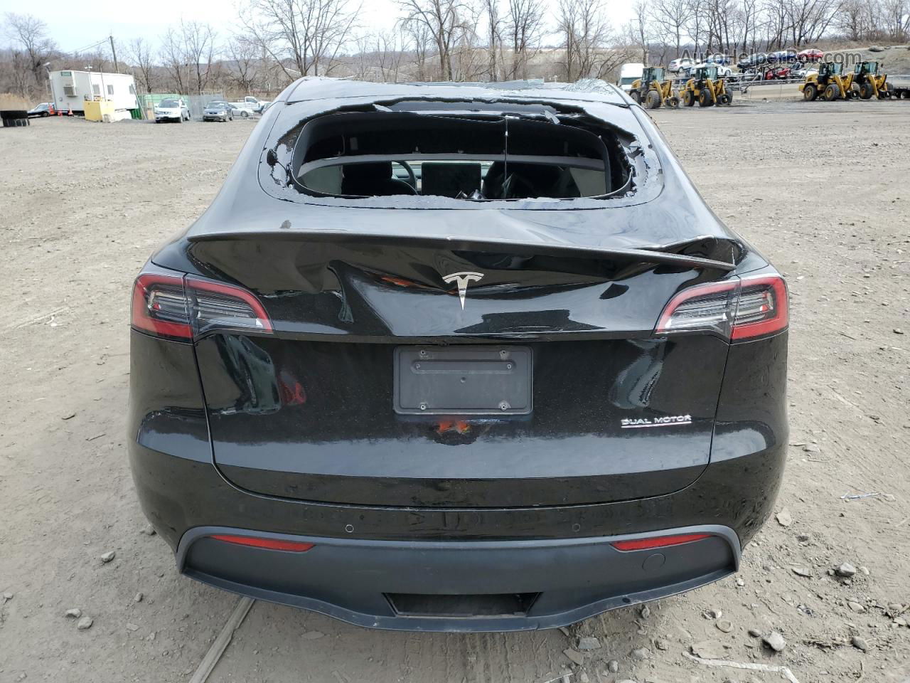 2021 Tesla Model Y  Черный vin: 5YJYGDEF2MF267540