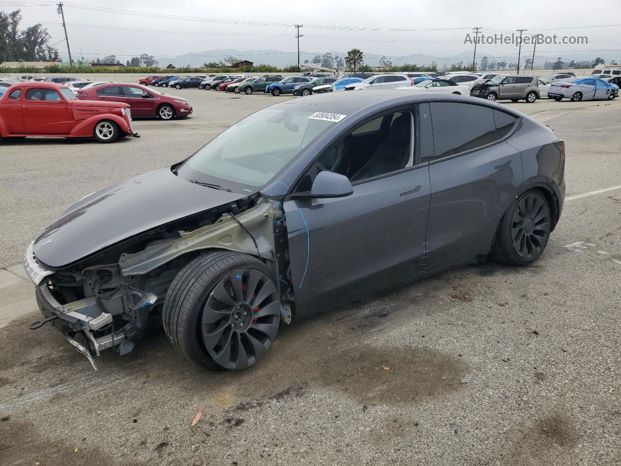 2020 Tesla Model Y  Угольный vin: 5YJYGDEF4LF013987