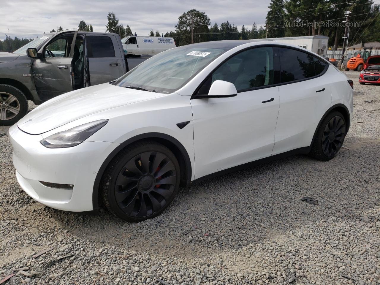 2021 Tesla Model Y  Белый vin: 5YJYGDEF4MF267569