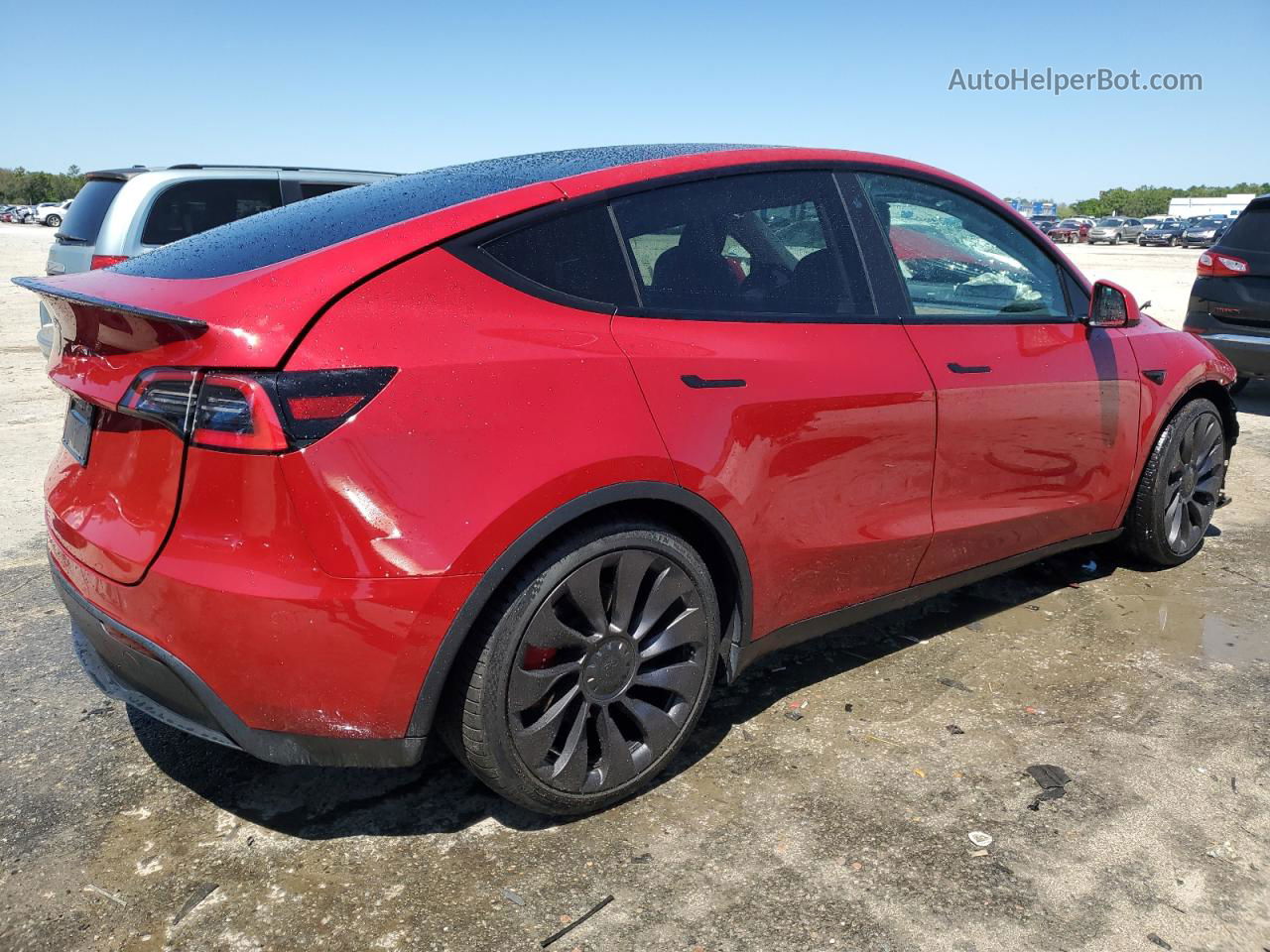 2021 Tesla Model Y  Красный vin: 5YJYGDEF9MF089285