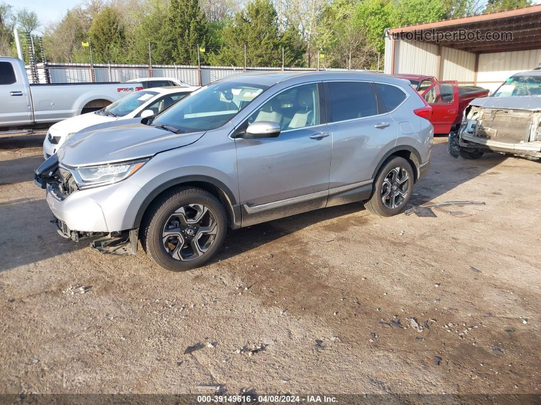 2018 Honda Cr-v Touring Серебряный vin: 7FARW2H97JE010522