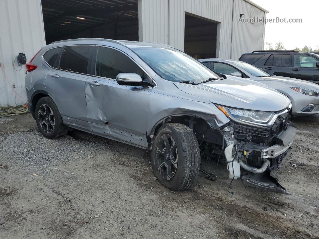 2018 Honda Cr-v Touring Silver vin: 7FARW2H97JE041737