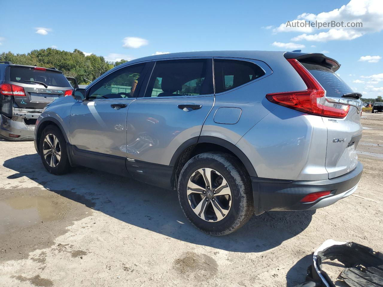 2017 Honda Cr-v Lx Silver vin: 7FARW5H37HE004386