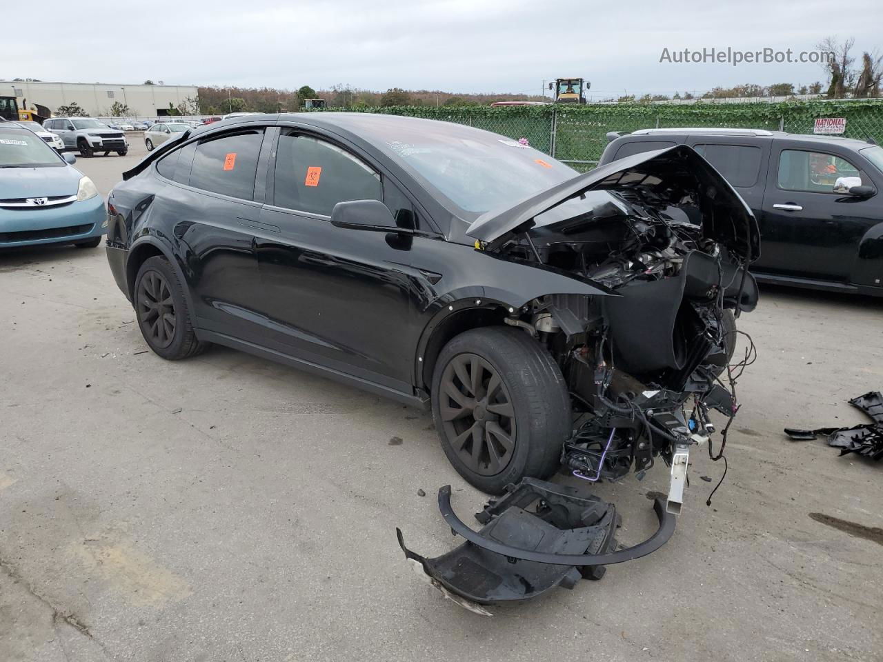 2022 Tesla Model X  Черный vin: 7SAXCBE54NF341578