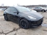 2022 Tesla Model Y  Черный vin: 7SAYGAEE0NF381045