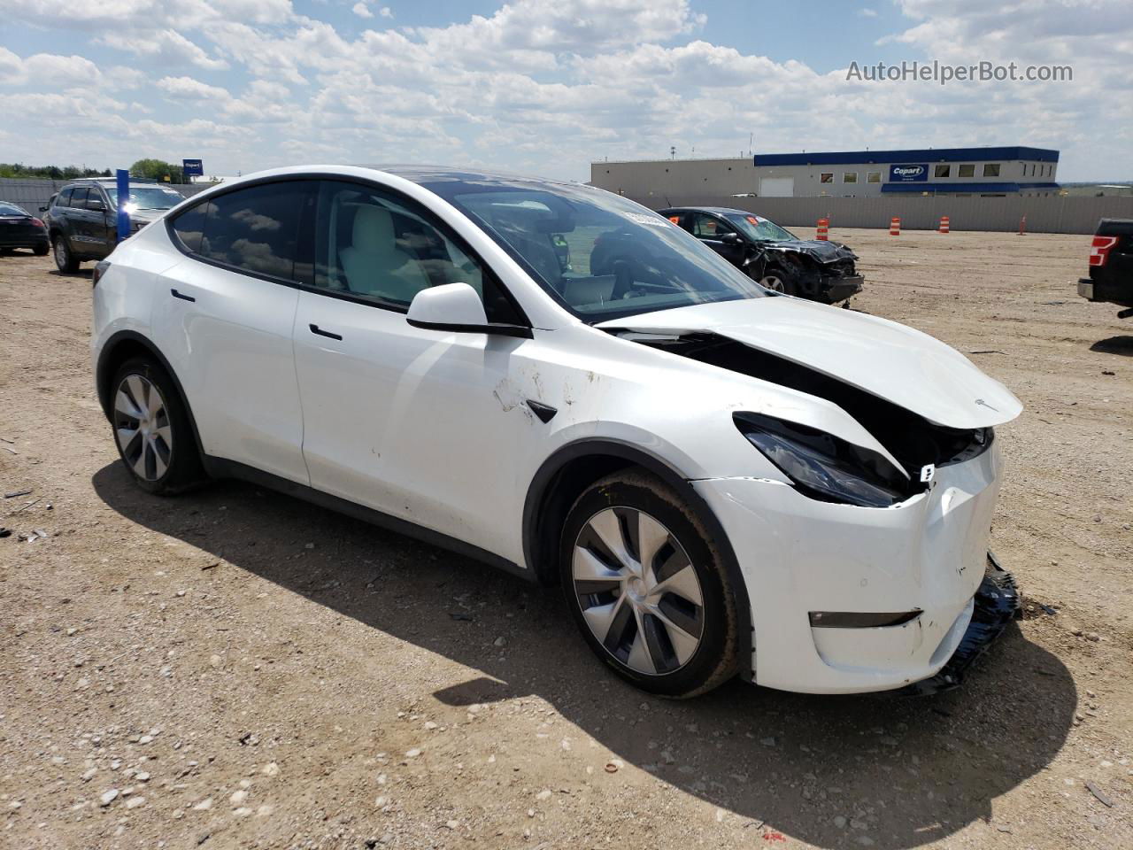 2022 Tesla Model Y  White vin: 7SAYGAEE5NF543039