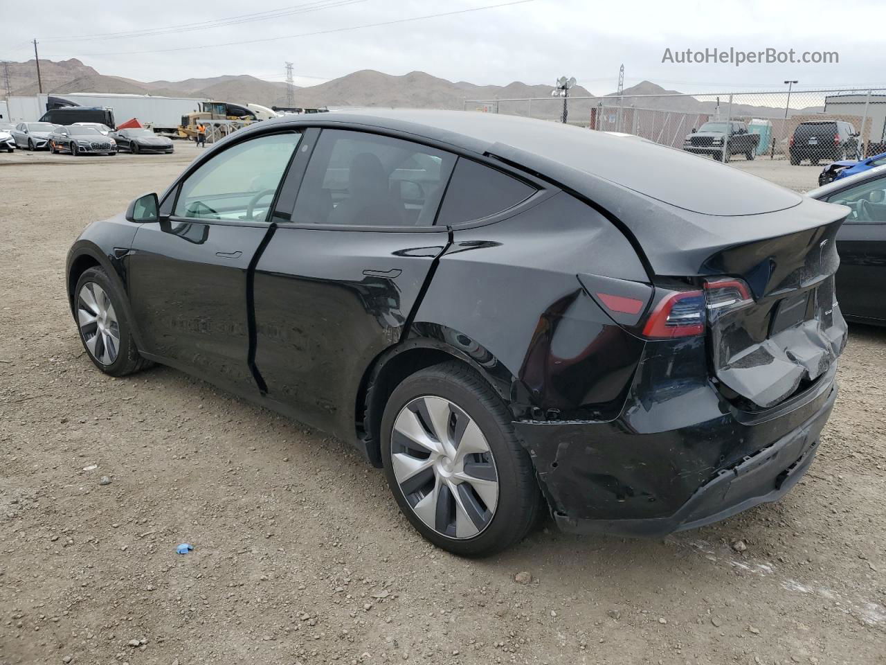 2022 Tesla Model Y  Black vin: 7SAYGAEE5NF549505