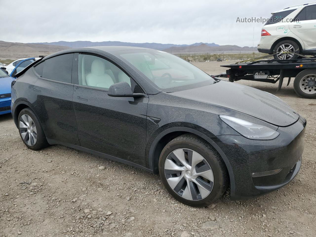 2022 Tesla Model Y  Черный vin: 7SAYGAEE5NF549505