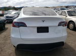 2022 Tesla Model Y  White vin: 7SAYGAEE7NF570596
