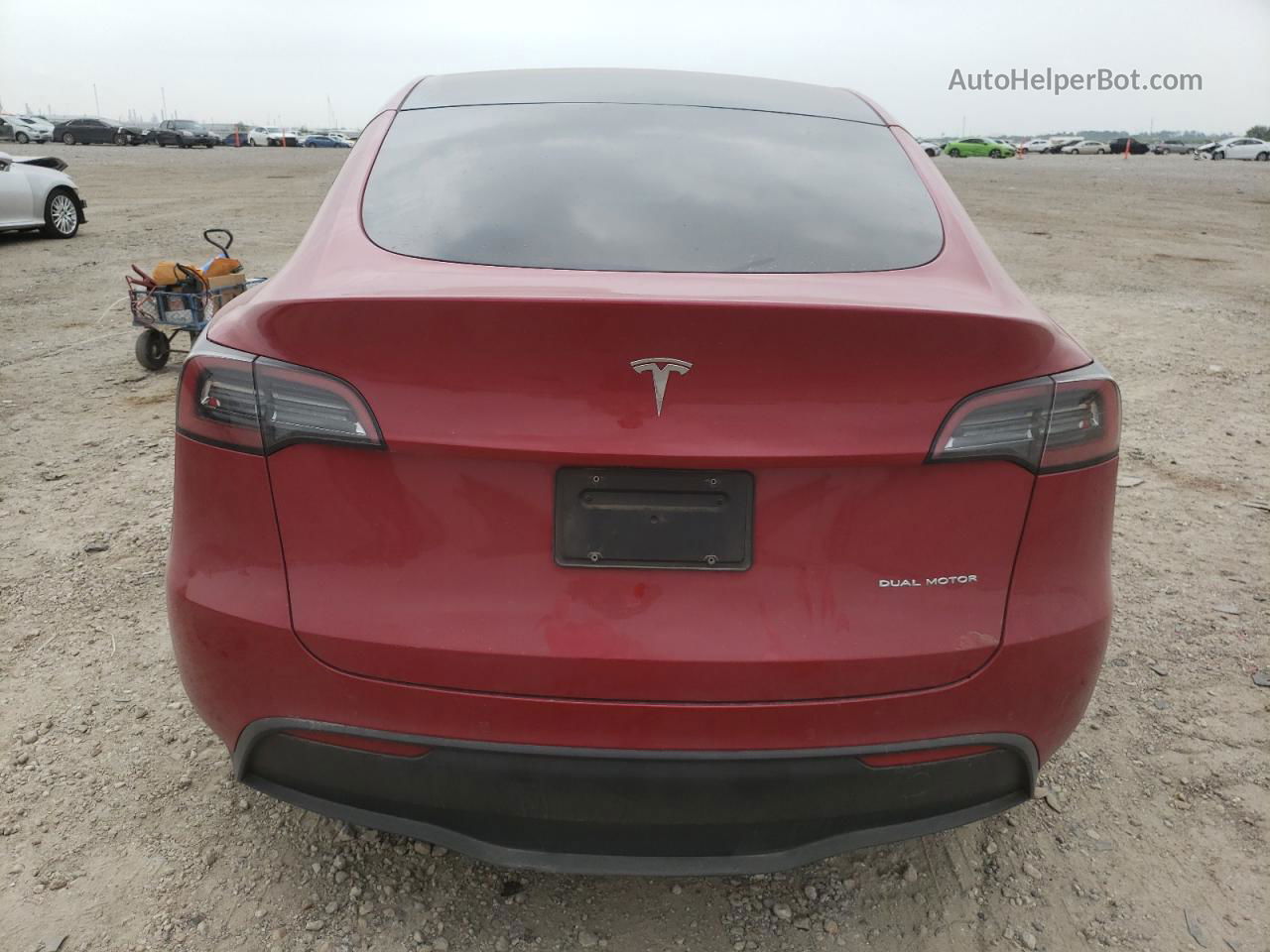 2022 Tesla Model Y  Red vin: 7SAYGAEEXNF364463