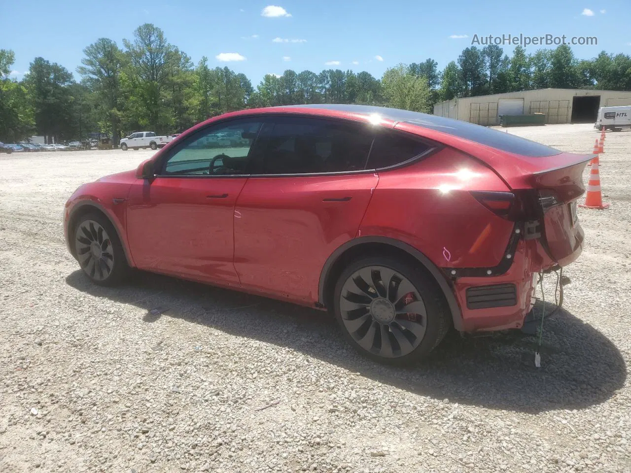 2022 Tesla Model Y  Red vin: 7SAYGAEEXNF392893