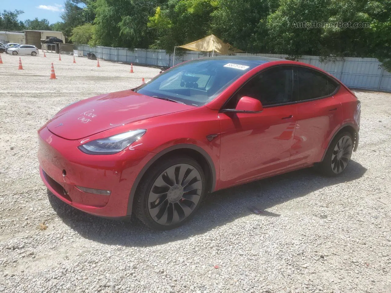 2022 Tesla Model Y  Red vin: 7SAYGAEEXNF392893