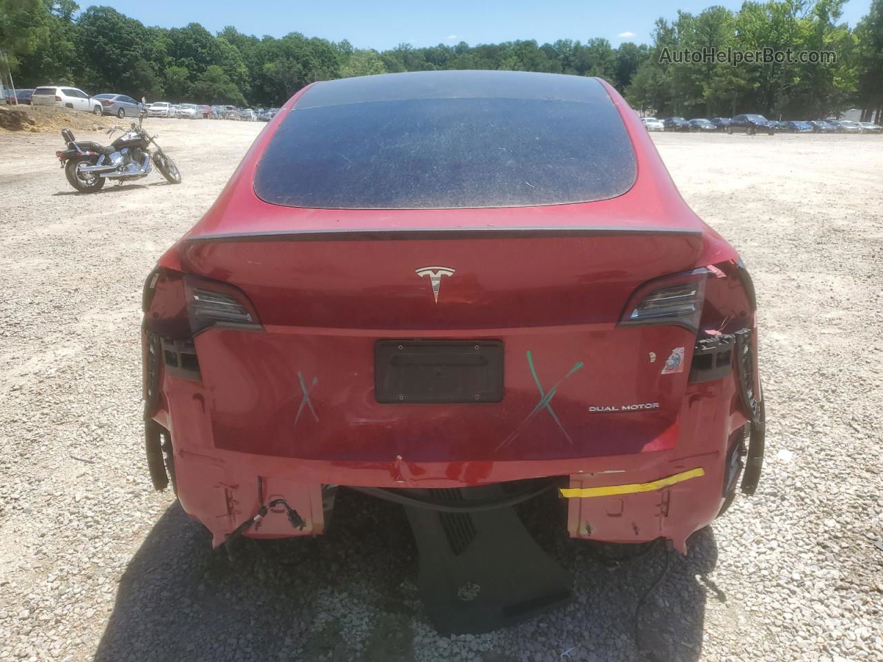 2022 Tesla Model Y  Red vin: 7SAYGAEEXNF392893