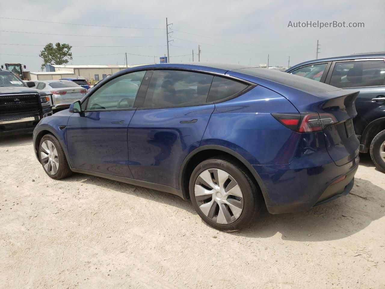 2022 Tesla Model Y  Blue vin: 7SAYGDEE0NA003919