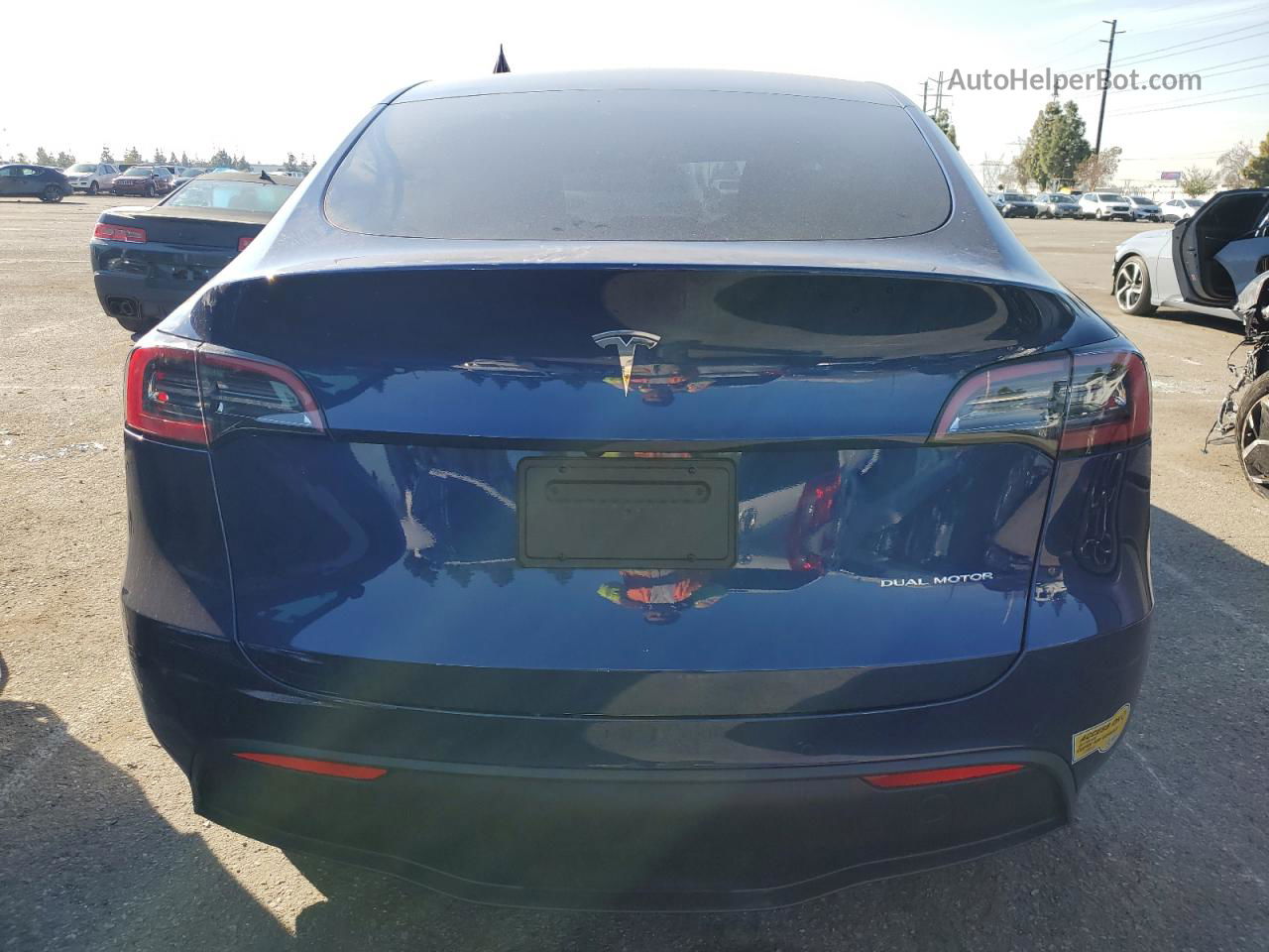 2022 Tesla Model Y  Синий vin: 7SAYGDEE0NF357216