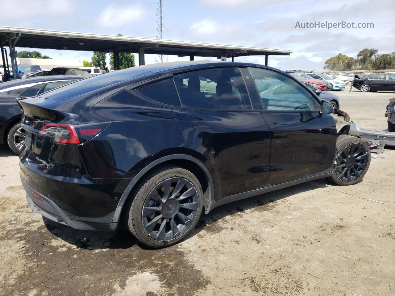 2022 Tesla Model Y  Черный vin: 7SAYGDEE0NF481325