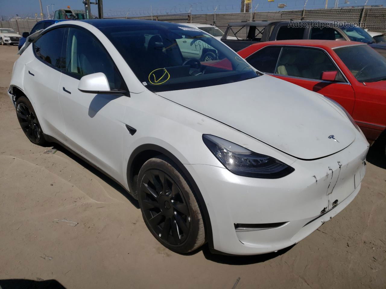 2022 Tesla Model Y  Белый vin: 7SAYGDEE1NF385669