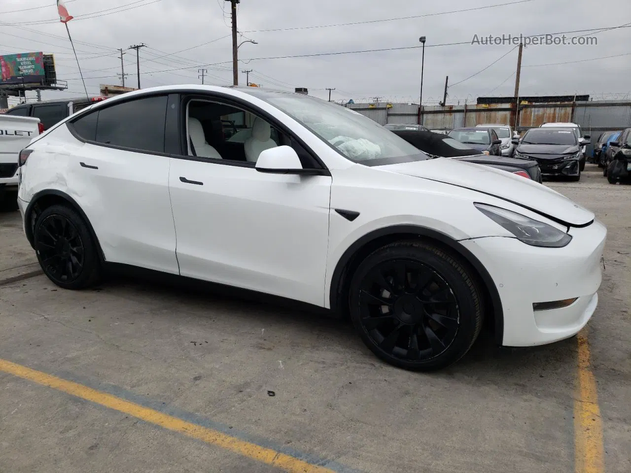 2022 Tesla Model Y  White vin: 7SAYGDEE1NF554234