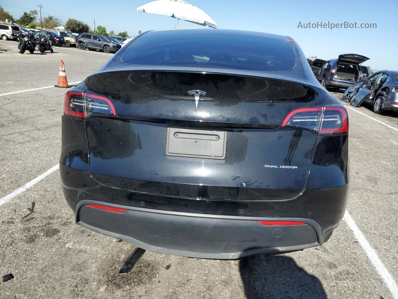 2022 Tesla Model Y  Черный vin: 7SAYGDEE2NF463165