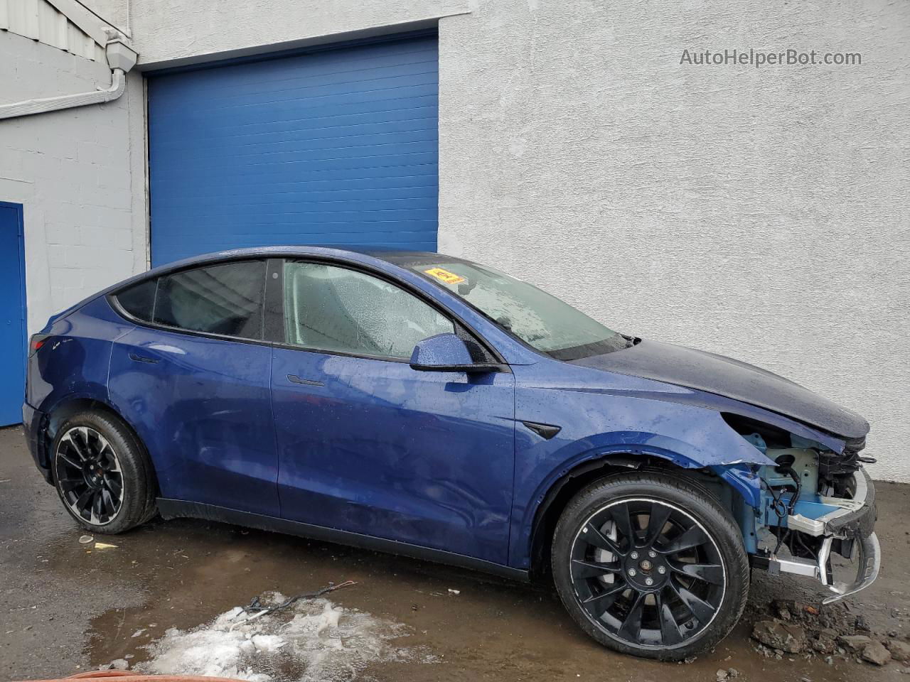 2022 Tesla Model Y  Синий vin: 7SAYGDEE2NF481200