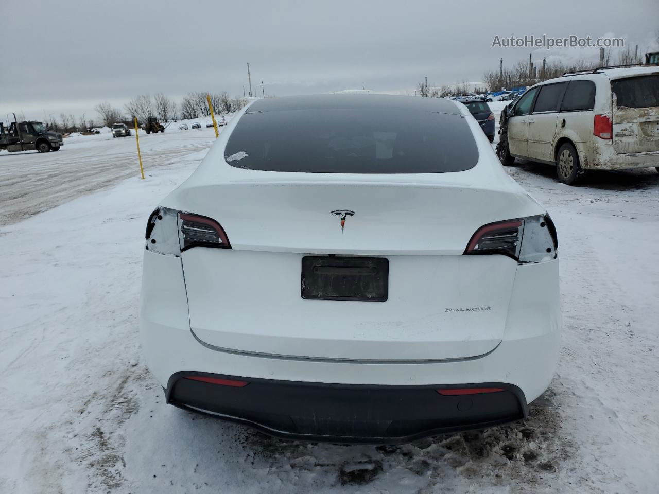 2022 Tesla Model Y  Белый vin: 7SAYGDEE2NF534817