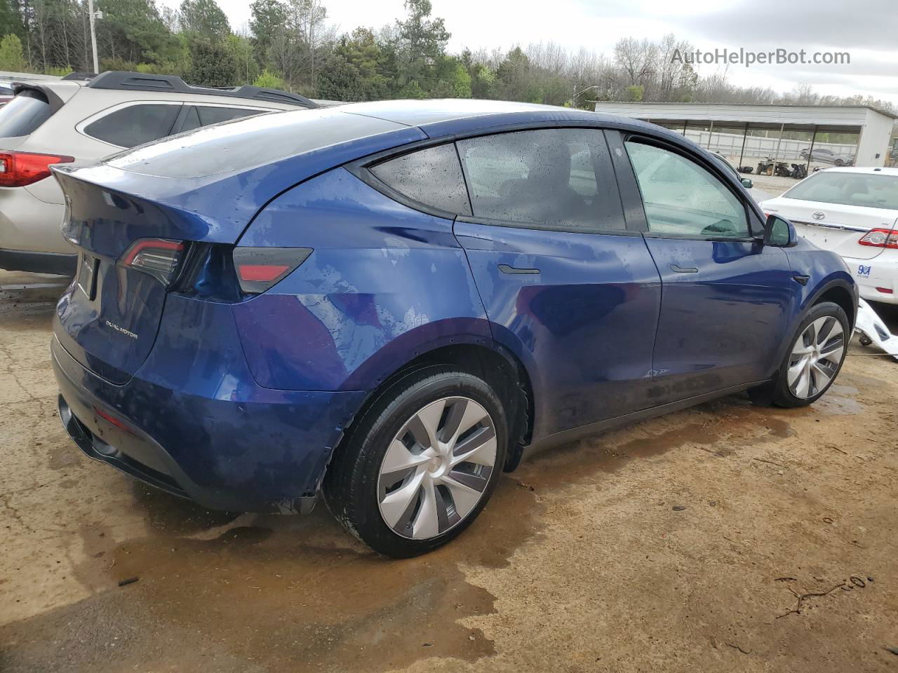 2022 Tesla Model Y  Blue vin: 7SAYGDEE4NA005205