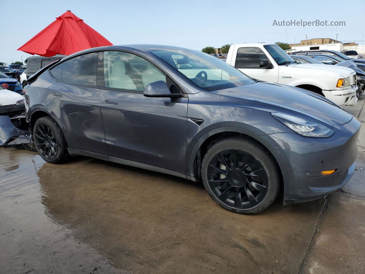 2022 Tesla Model Y  Gray vin: 7SAYGDEE5NF358961