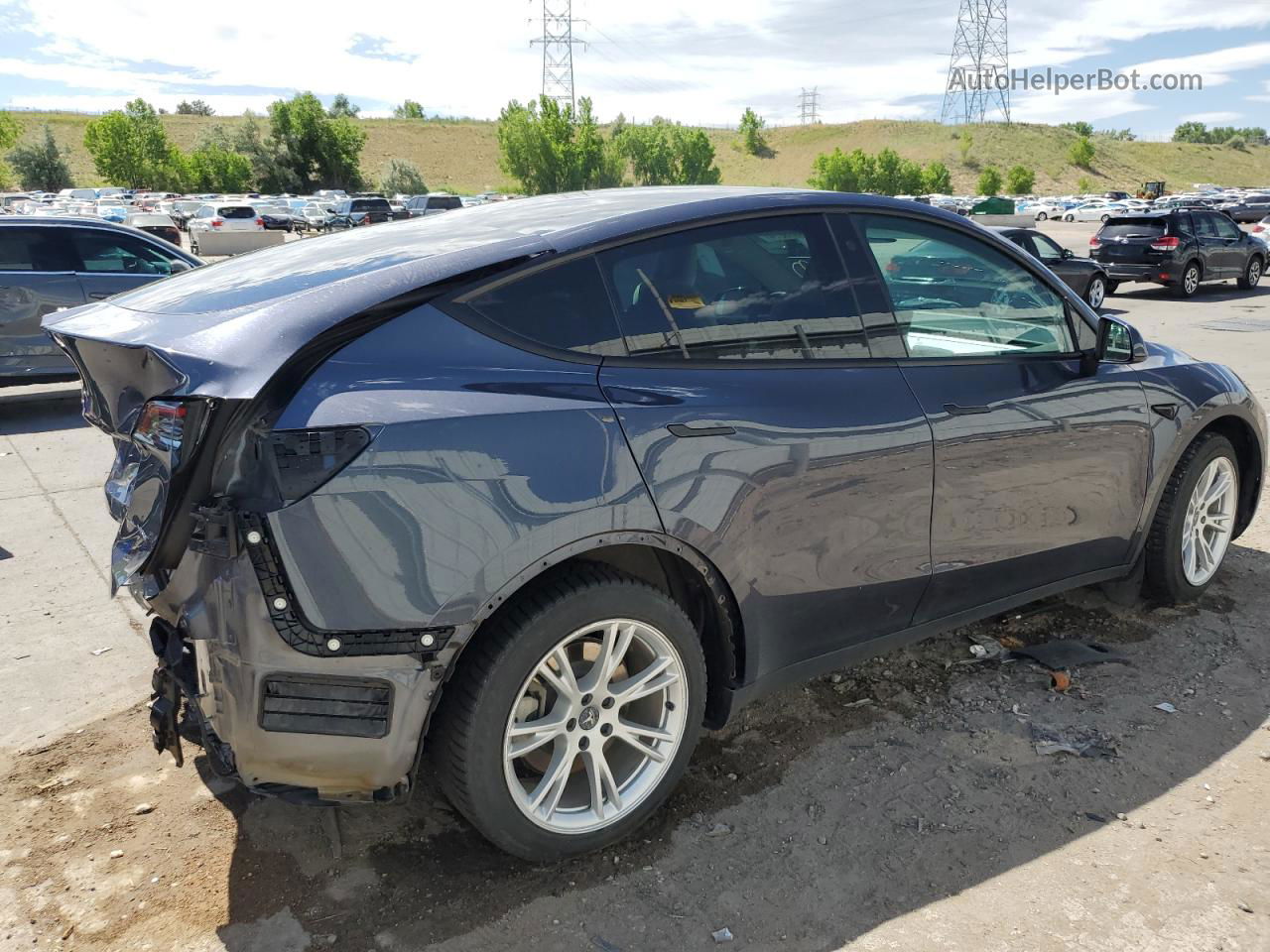 2022 Tesla Model Y  Charcoal vin: 7SAYGDEE6NF391290