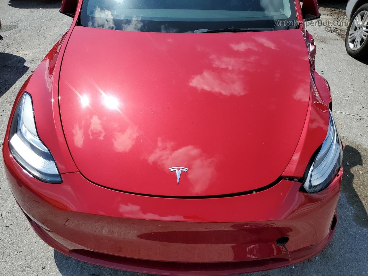 2022 Tesla Model Y  Red vin: 7SAYGDEE6NF412414