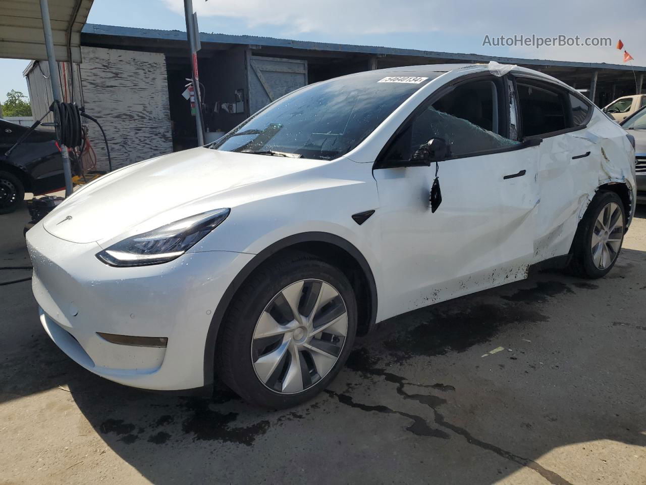 2022 Tesla Model Y  Белый vin: 7SAYGDEE6NF511072