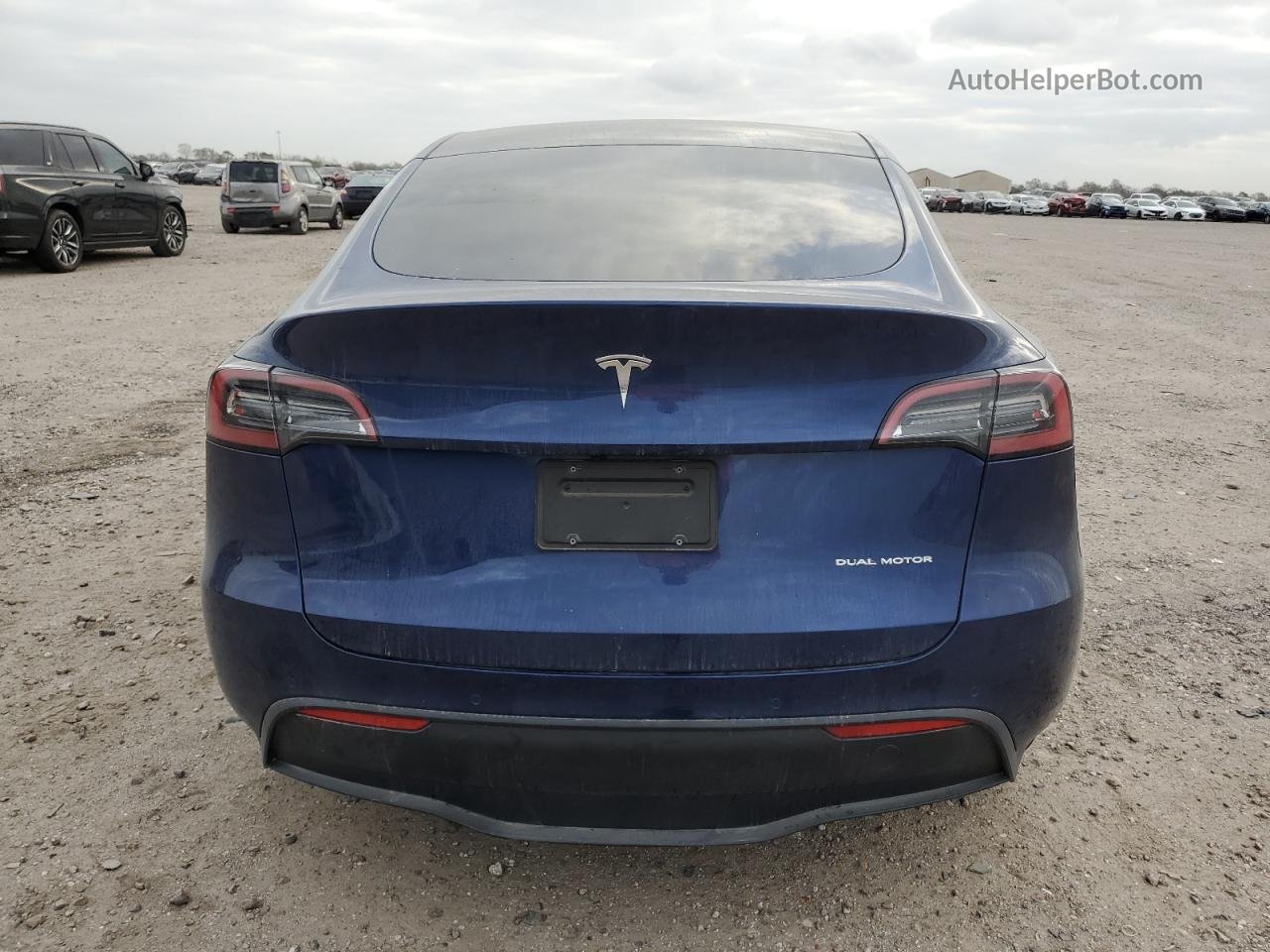2022 Tesla Model Y  Blue vin: 7SAYGDEE8NF378461