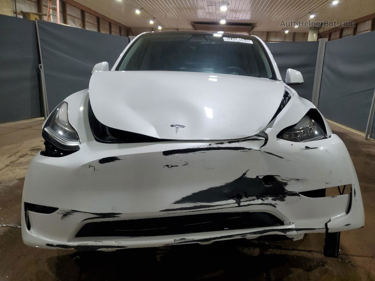 2022 Tesla Model Y  White vin: 7SAYGDEE8NF480004