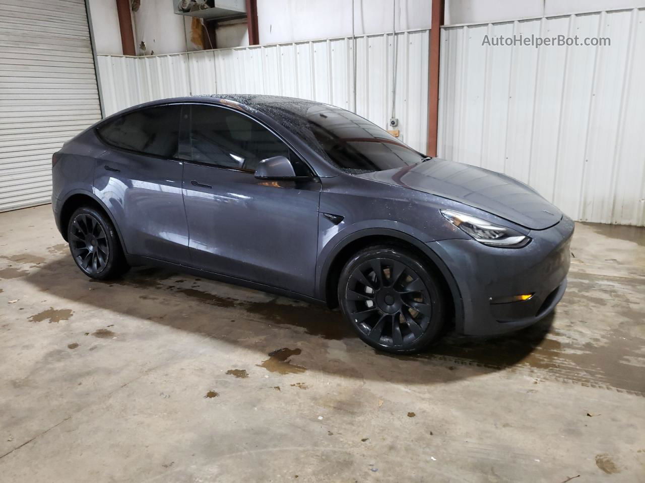 2022 Tesla Model Y  Gray vin: 7SAYGDEE8NF480410