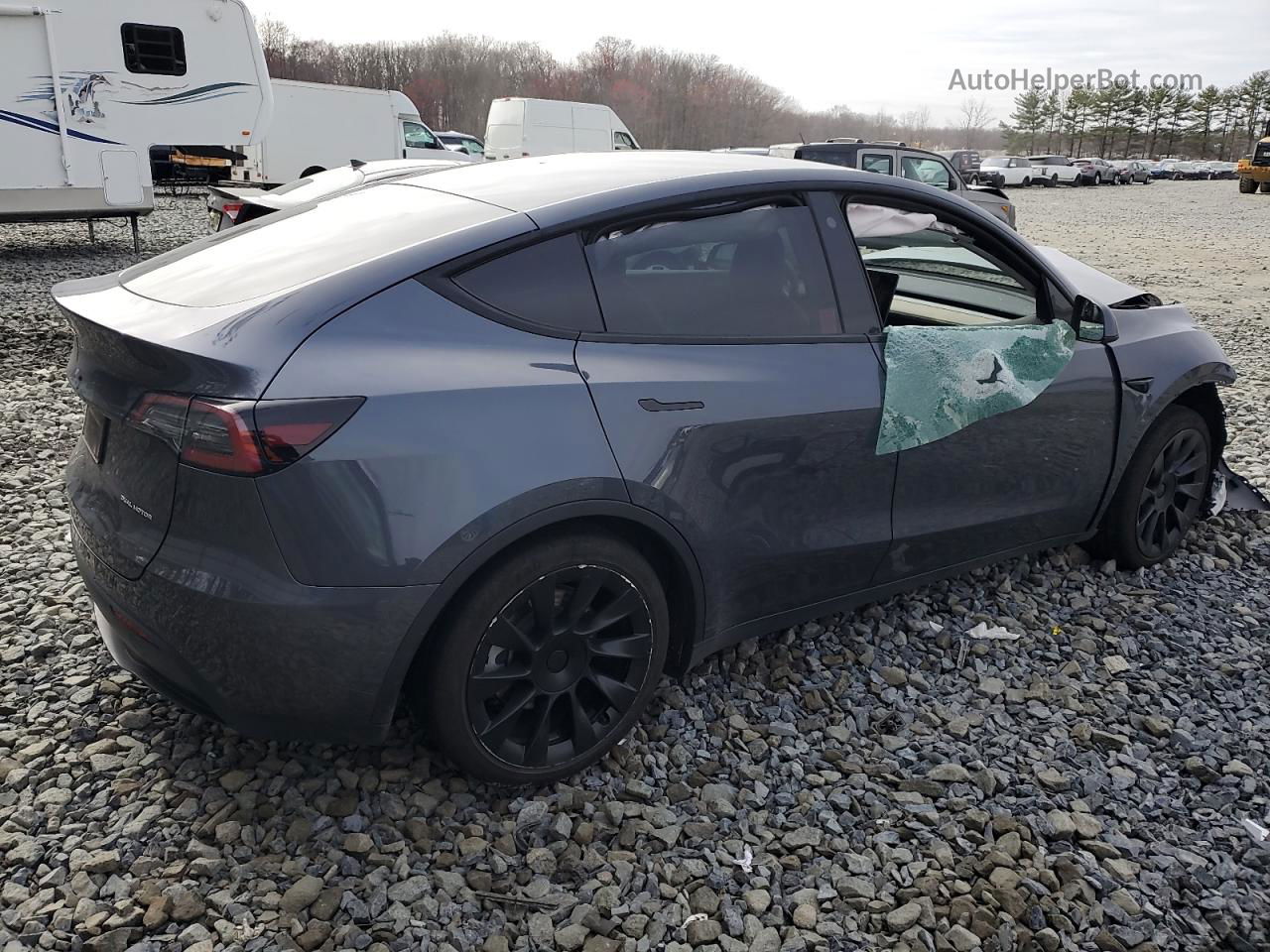 2022 Tesla Model Y  Gray vin: 7SAYGDEE9NA009136