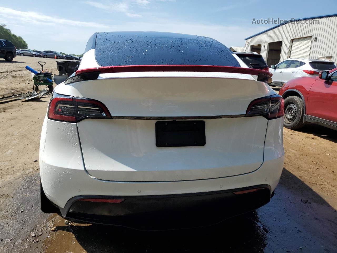 2022 Tesla Model Y  White vin: 7SAYGDEE9NF308290