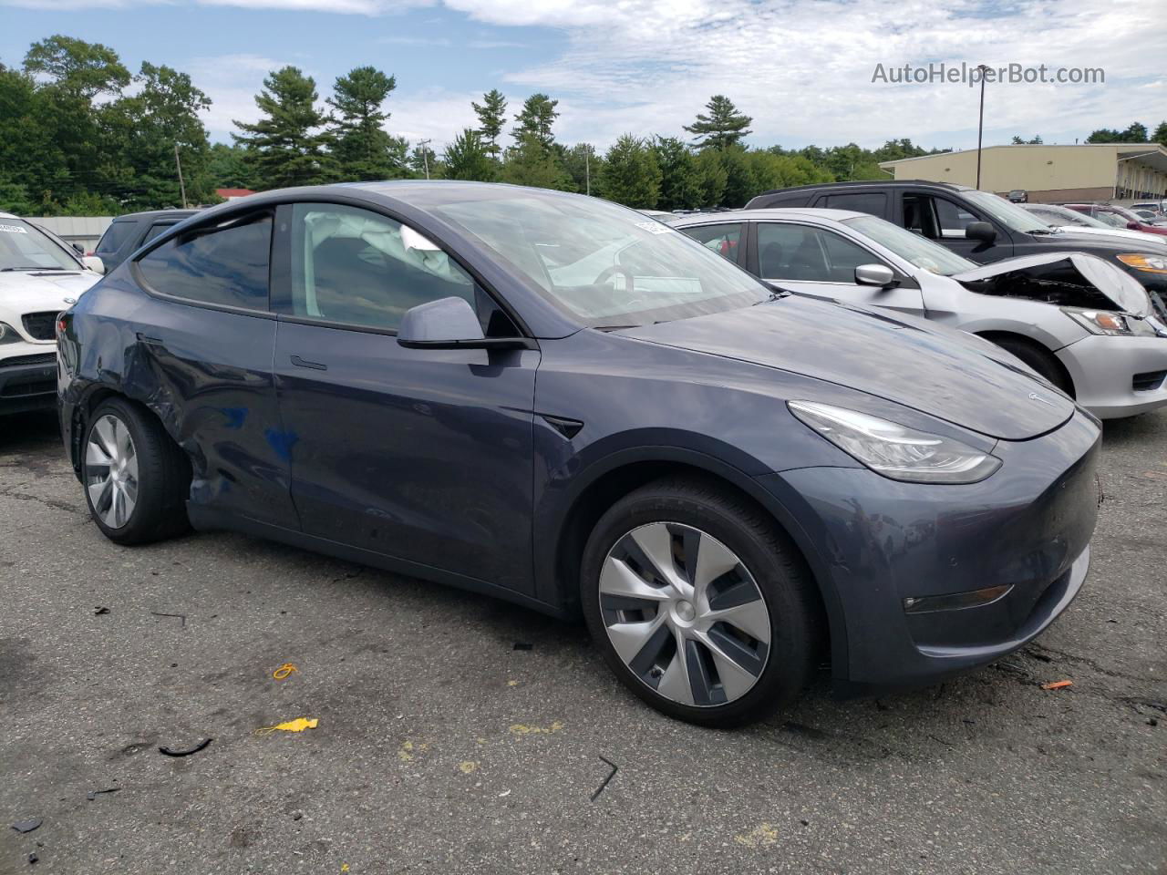 2022 Tesla Model Y  Gray vin: 7SAYGDEE9NF308502