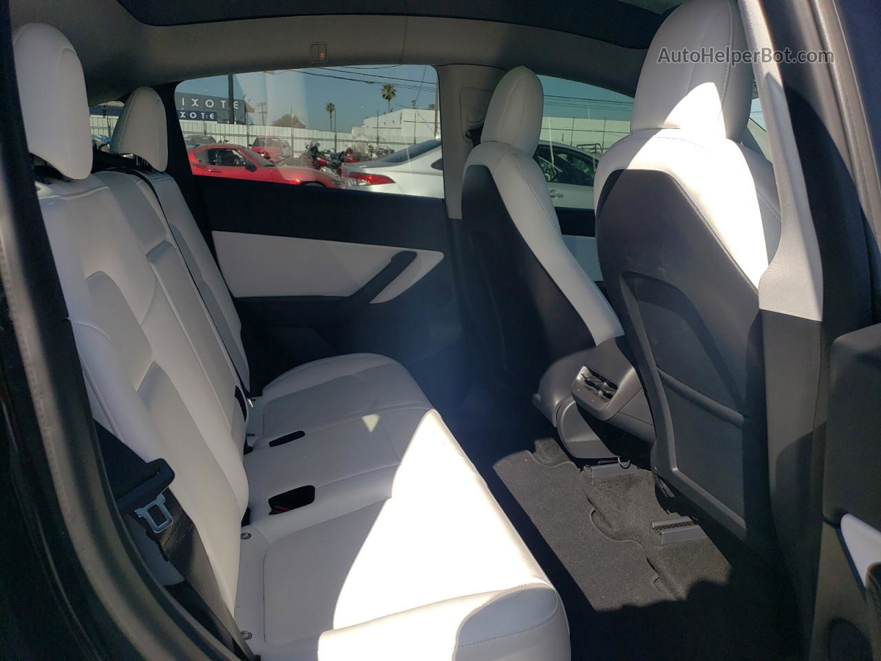 2022 Tesla Model Y  Black vin: 7SAYGDEE9NF327163