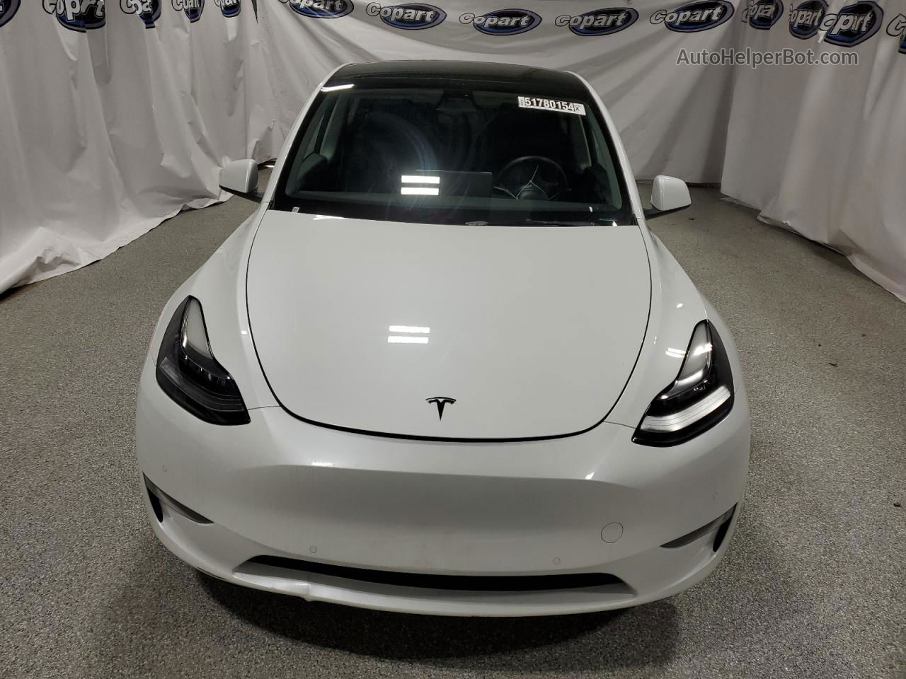 2022 Tesla Model Y  White vin: 7SAYGDEE9NF385712