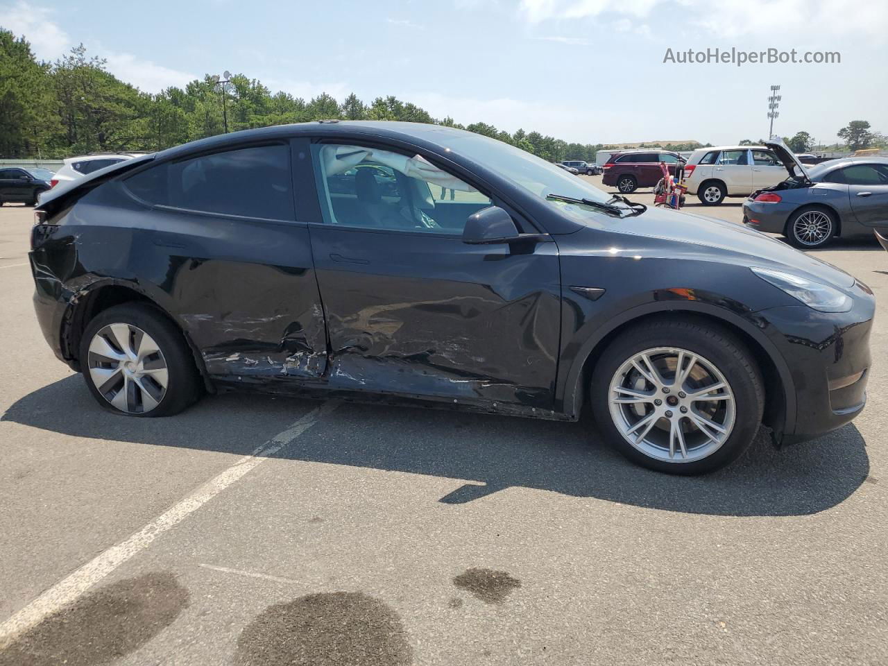 2022 Tesla Model Y  Black vin: 7SAYGDEE9NF461428