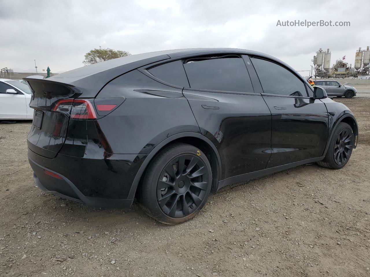 2022 Tesla Model Y  Black vin: 7SAYGDEE9NF507016