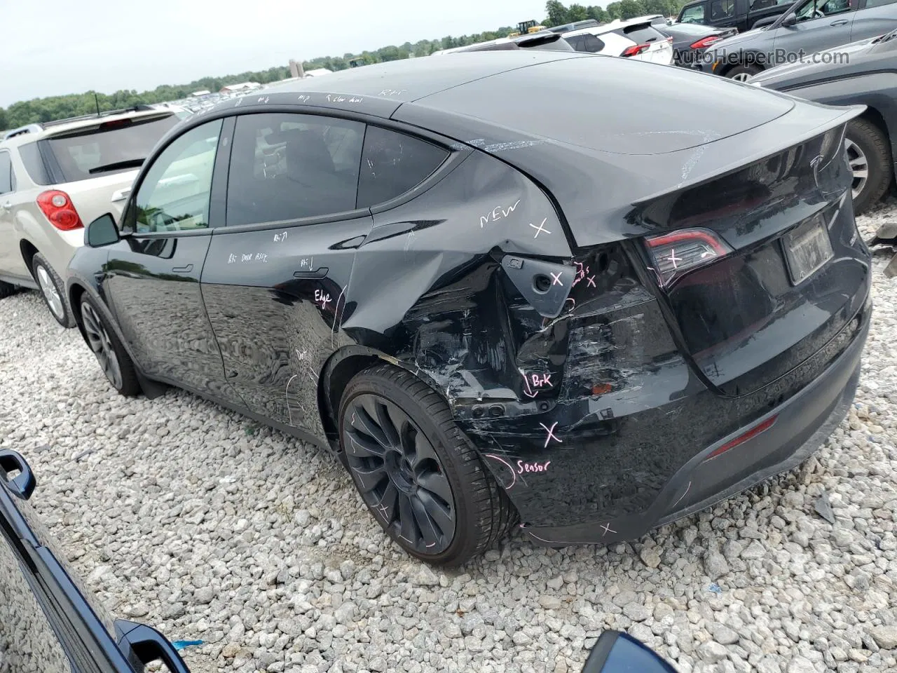 2022 Tesla Model Y  Black vin: 7SAYGDEF0NF397482