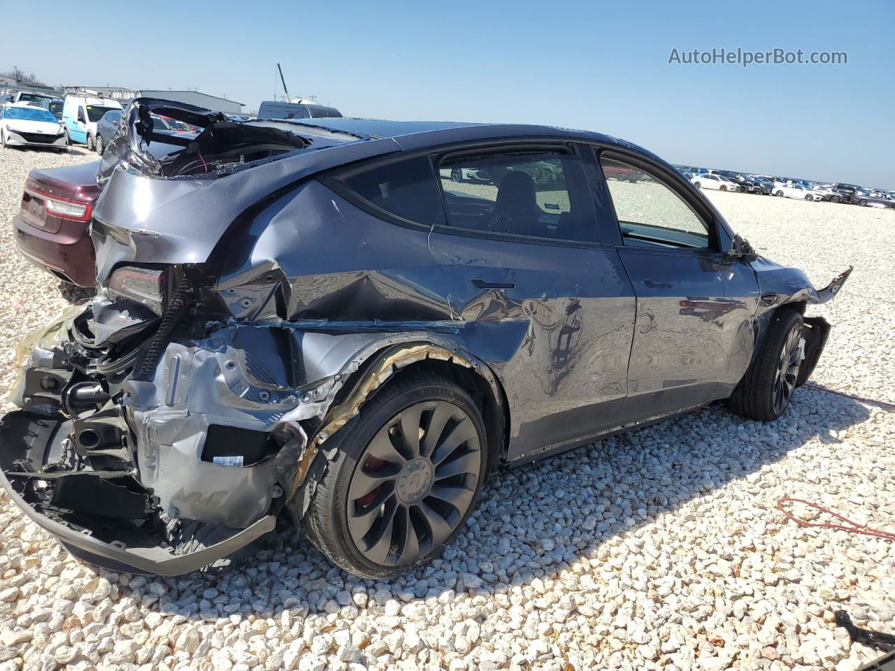 2022 Tesla Model Y  Black vin: 7SAYGDEF0NF539619